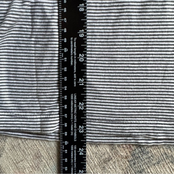 Universal Threads Hematite Stripe Tee Shirt Top XL Nautical Preppy Casual - Picture 6 of 9